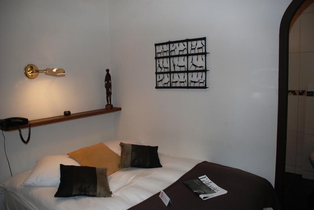 Hostellerie De Geneve Vevey Bilik gambar