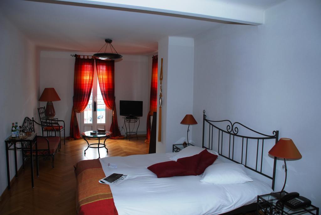 Hostellerie De Geneve Vevey Bilik gambar