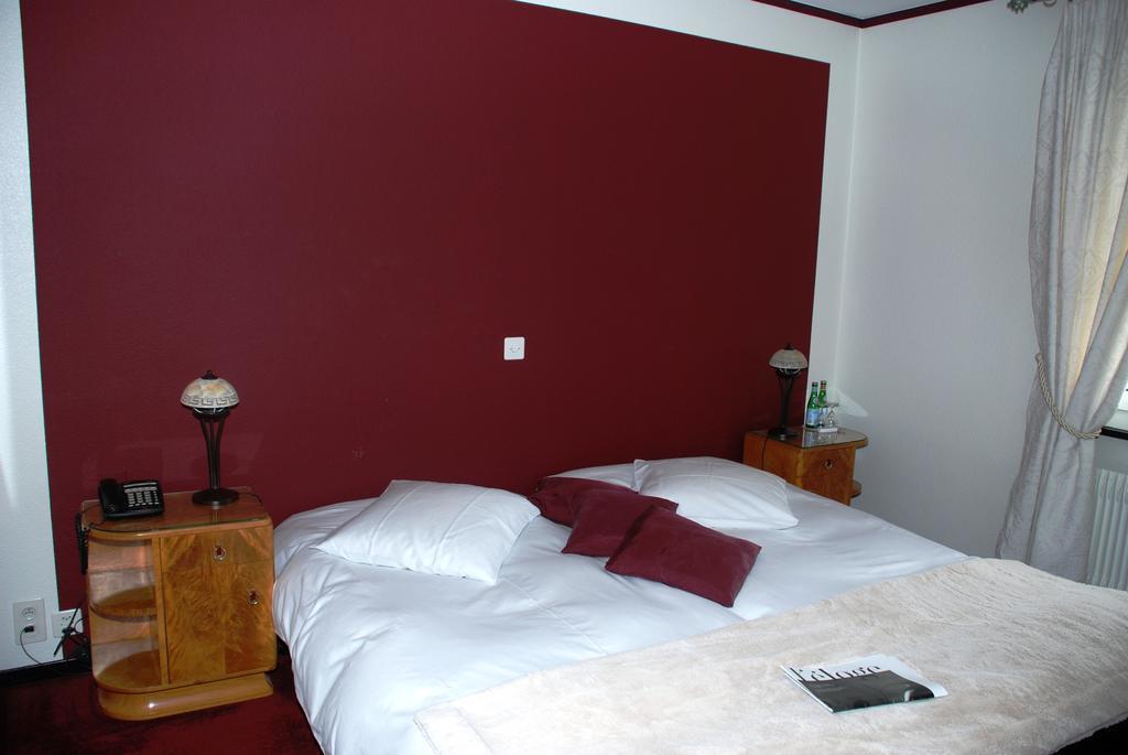 Hostellerie De Geneve Vevey Bilik gambar