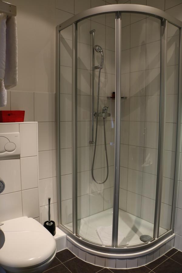 Hostellerie De Geneve Vevey Luaran gambar